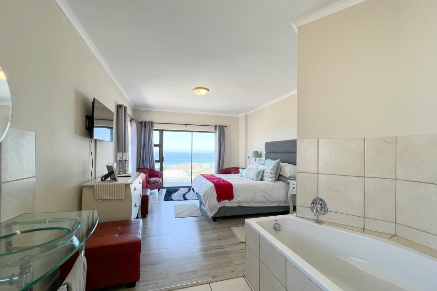 8 Bedroom Property for Sale in Tergniet Western Cape